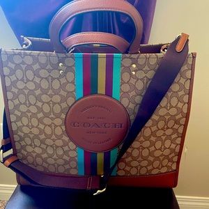 Coach dempsey size 40